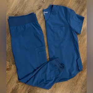 Easy Stretch women’s scrubs set in royal blue